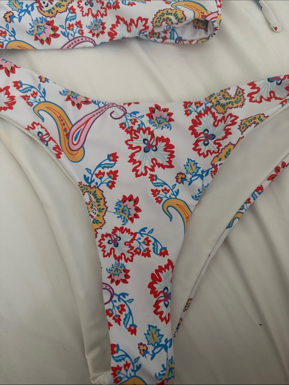 Pattern Bikini Set - Picture 3 of 3